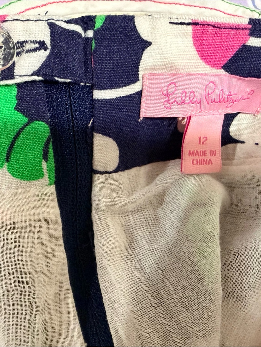 Lilly Pulitzer Navy Floral Daisy Print Skirt with Pink Centers and Green Vines - Picture 6 of 8